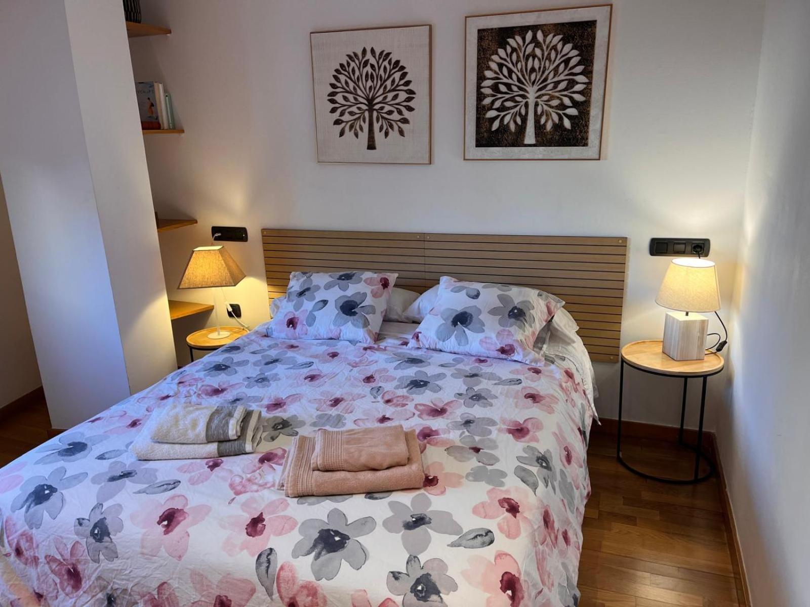 Piso Centrico Y Acogedor Apartment Фигерас Екстериор снимка